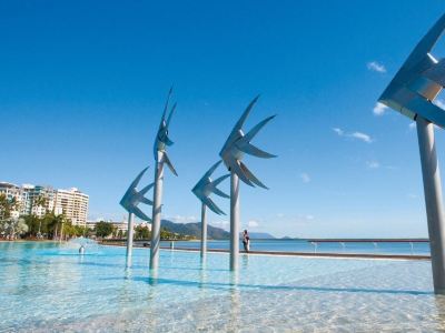 Cairns City Palms