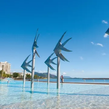 開恩茲市棕櫚旅館 鄰近濱海大道的酒店