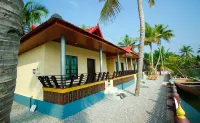 Munroe Island Lake Resort Hotels near Sasthamcotta Lake