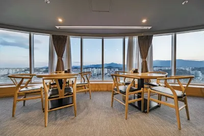 江陵觀光飯店 鏡浦台附近的飯店