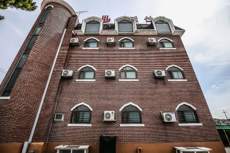 Nonsan Eden Sanjang Отели рядом со станцией Ganggyeong Station