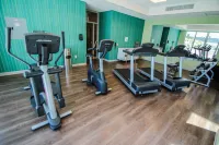 โรงแรม ฮอลิเดย์ อินน์ เอ็กซ์เพรส แอนด์ สวีทส์ ไมอามี แอร์พอร์ต อีสต์ บาย IHG - ที่มีฟิตเนส