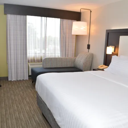 Holiday Inn Express & Suites WATERVILLE - NORTH by IHG