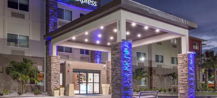 Holiday Inn Express NAPLES SOUTH - I-75 by IHG Hotels in Naples