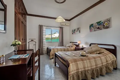 Villa V5 with Private pool and games room with snooker