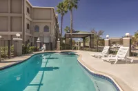 Country Inn & Suites by Radisson, The Woodlands Hotels in Shenandoah