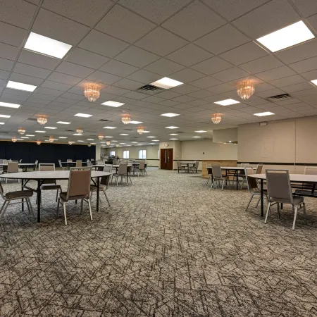 Country Inn & Suites by Radisson, Pierre, SD