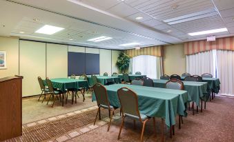 Quality Inn & Suites Kearneysville - Martinsburg