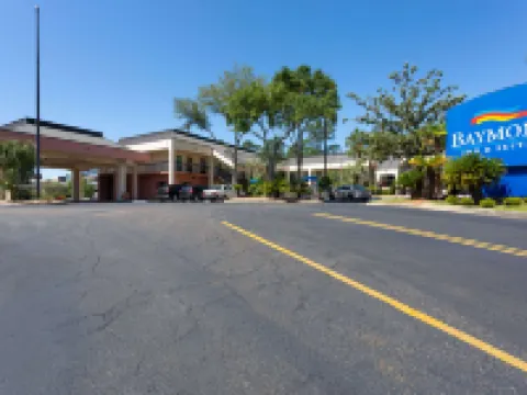 Baymont by Wyndham Tallahassee Hotels in Leon County