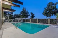 Best Western Orchard Inn - Pools