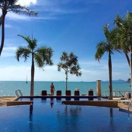 Samui Mermaid Beachfront Отели рядом с достопримечательностью «Большая статуя Будды»