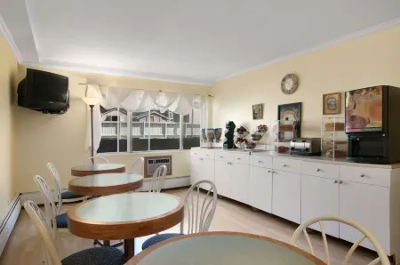 Travelodge by Wyndham Calgary South