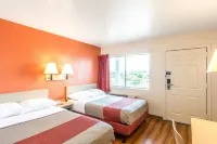 Motel 6 Redding, CA - Central - Cho phép mang theo thú cưng