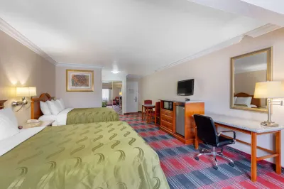 Quality Inn & Suites Oceanside Near Camp Pendleton فنادق في San Diego county