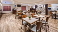 Best Western Plus Green Mill Village Hotel  Suites Convention Center Hôtels à : Arcola Township