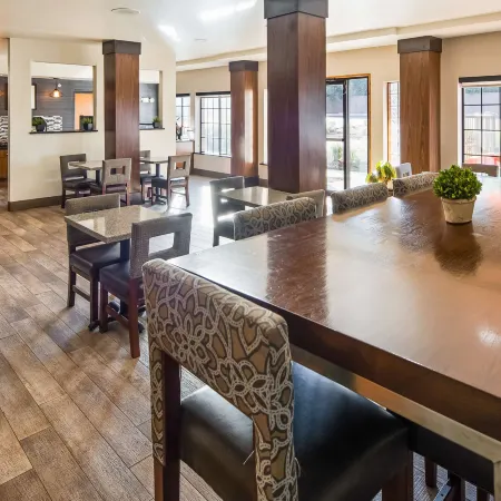 Best Western Plus Hill Country Suites