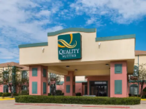 Quality Suites Hotels in Temple