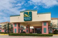 Quality Suites Hotels near Walmart Distribution Center 6083