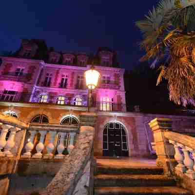 Art Hôtel Rochecorbon Hotel Exterior