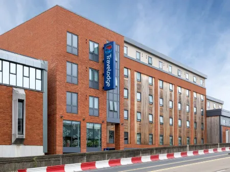Travelodge High Wycombe Central Отели рядом с достопримечательностью «Библиотека Хай-Уиком»