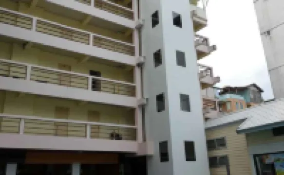 แมงโก ลากูน เพลซ