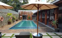 Grand Tembaga Hotel - Kolam Renang