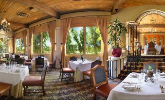 The Scottsdale Resort and Spa, Curio Collection by Hilton