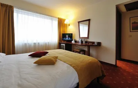 Hotel Minerva Отели в г. Бухарест