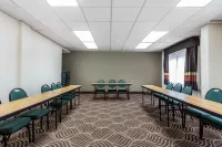Quality Inn & Suites Các khách sạn ở Salisbury
