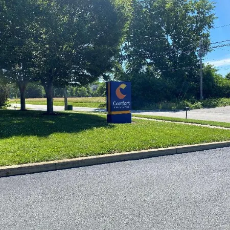 Holiday Inn Express Hotel & Suites Chestertown
