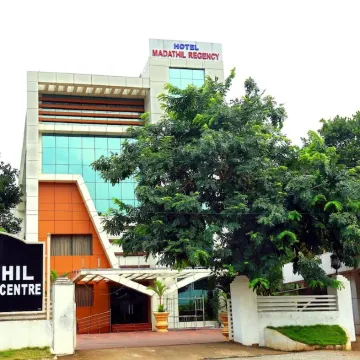 Madathil Regency Hotel - Housity