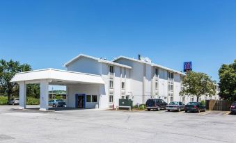 Motel 6 Council Bluffs, IA - Omaha East