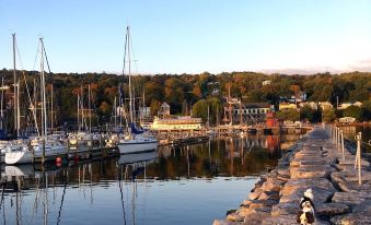 The Red Kettle Inn Bed and Breakfast