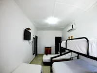 Villa Sarie Bay Hotels in 