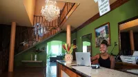 Emerald View Resort Villa - bar