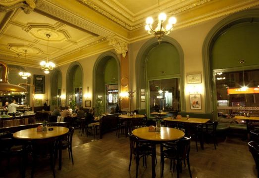 호텔 외관 전경