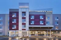 TownePlace Suites Tacoma Lakewood Các khách sạn gần Lewis Army Museum