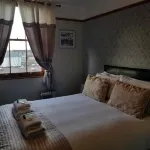 Waterfront Hotel Sea Lark Studio附近的飯店