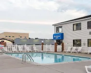 Rodeway Inn & Suites - balcony