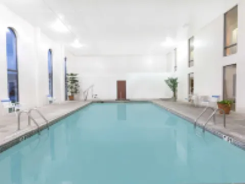 Super 8 by Wyndham Conway Hotels in Conway