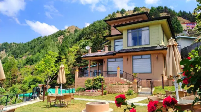 Larisa Resort, Mussoorie