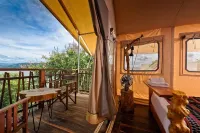 Lak Tented Camp Hotels in Yang Reh