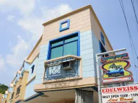 Dumaguete Springs Apartment Các khách sạn gần Sisters of St Paul of Chartres Monument