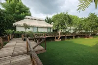 R Chandras Palace Hotels in Samod