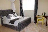 Golden Palace Hotel Hotels in Free Hold