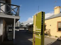 The Victoria Apartments فنادق في بورت فيري