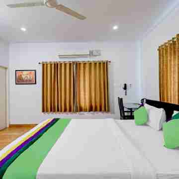 Treebo Trend Heritage Shelter Rooms