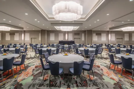 Crowne Plaza Palo Alto Отели рядом с достопримечательностью «The Museum of American Heritage»