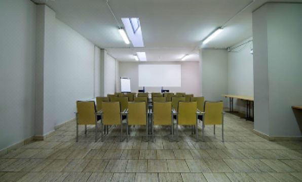 2. 아이디어 호텔 ..