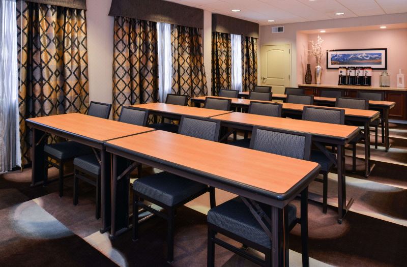 Hampton Inn & Suites Denver-Speer Boulevard photo 4